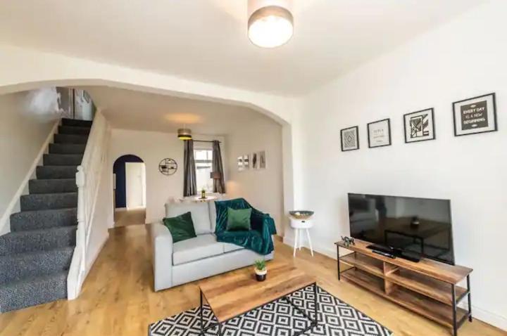 Large 3 Bedroom Sleeps-7/gartson/liverpool Apartment Liverpool